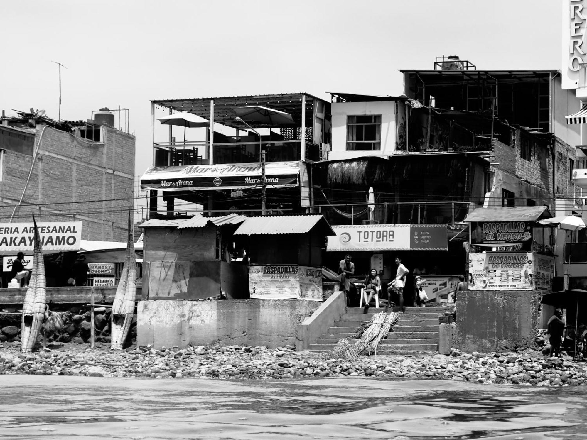 הואנצ'אקו Totora Surf Hostel מראה חיצוני תמונה